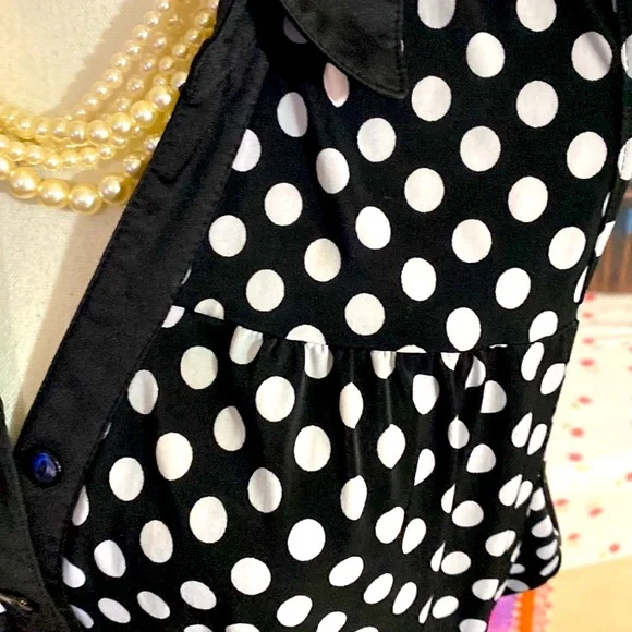 Black dress with white polka dots - Picture 4 of 12